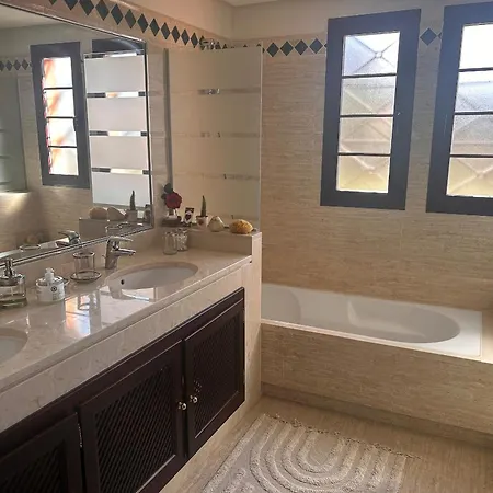Luxurious 2 Bedroom Garden At El Soto Free Golf - Gym- Tennis - Paddle *